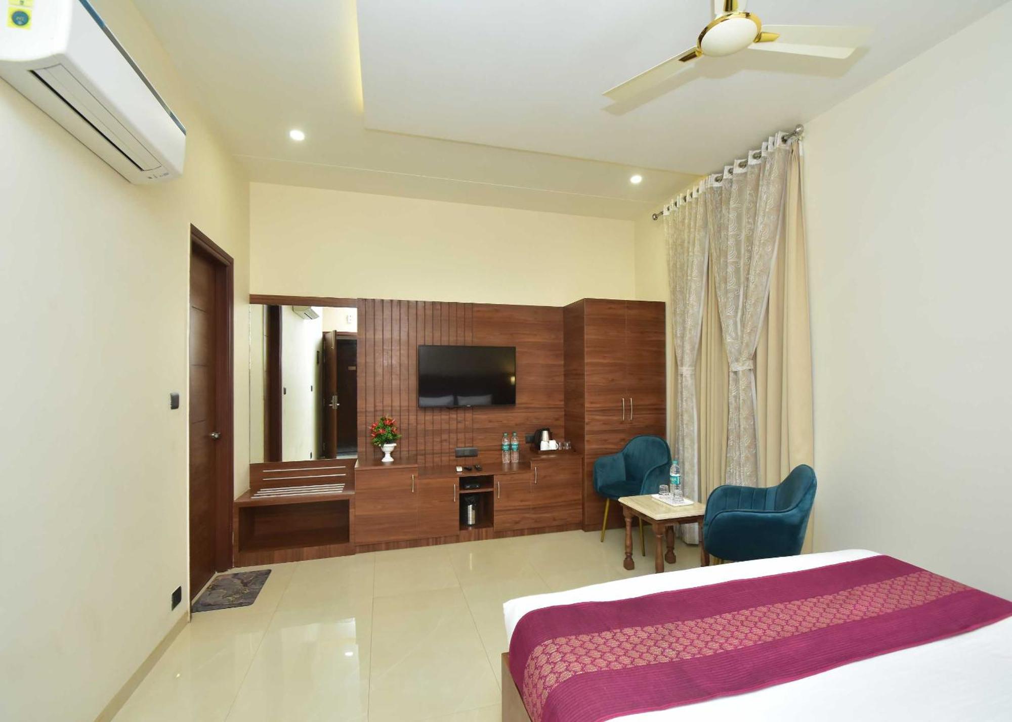 Khātu Hotel Shyamleela מראה חיצוני תמונה